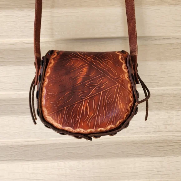 Handmade Leanna leather mini shoulder bag